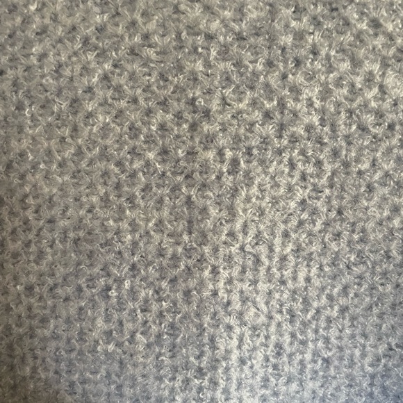 Abercrombie Sweater with Cute Zipper Detail… Super Soft! - Picture 3 of 4